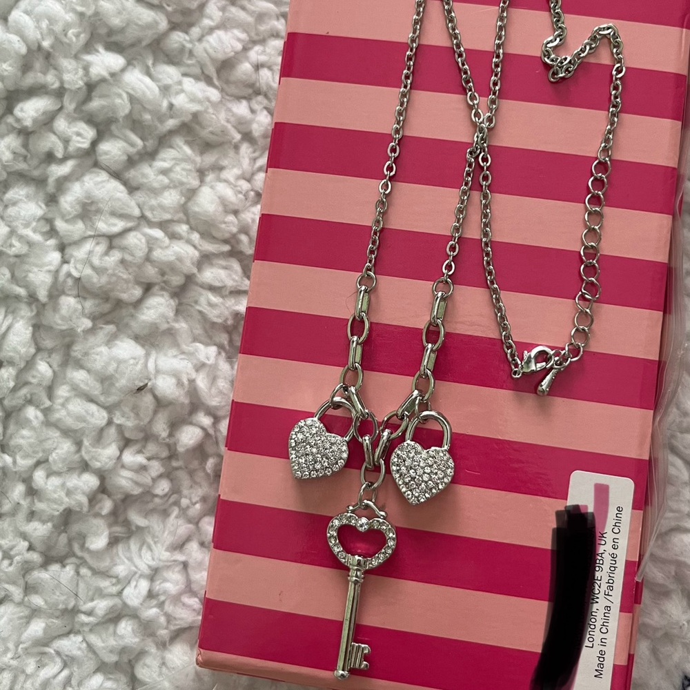 Key necklace with Swarovski crystals
